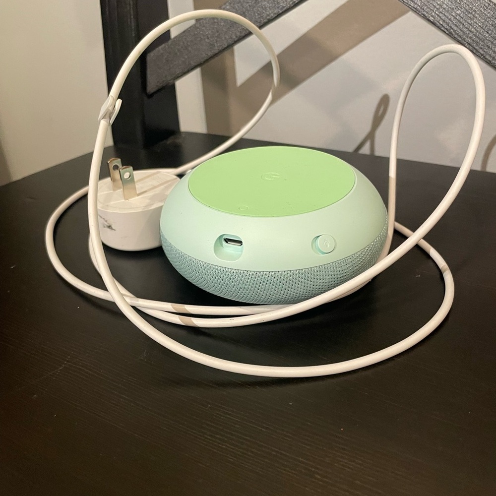 Google home nest smart speaker, great condition